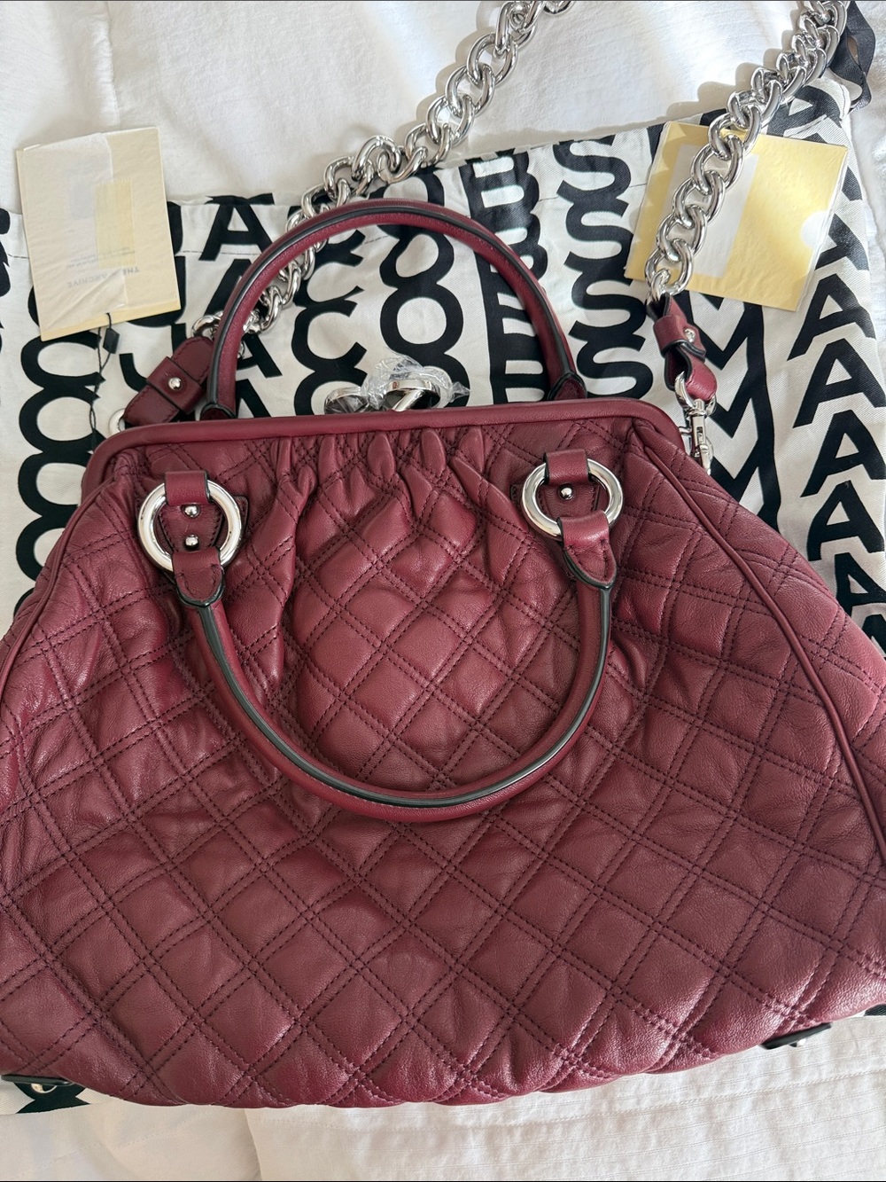 Marc Jacobs Quilted Shoulder Bag in Burgundy with Silver Chain - Picture 10 of 10